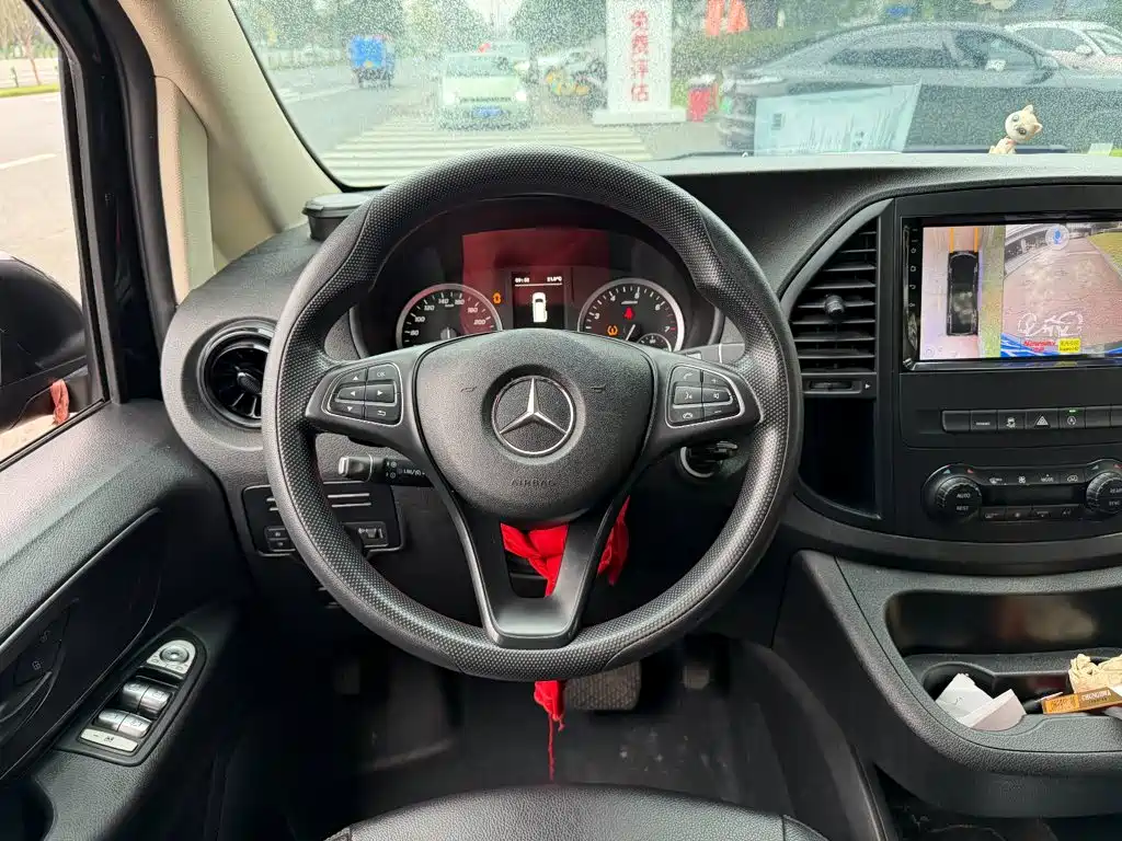 Mercedes-Benz Vito — фото 14