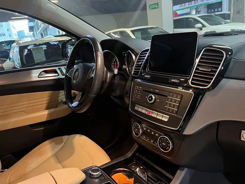 Mercedes-Benz GLE Coupe — фото 10