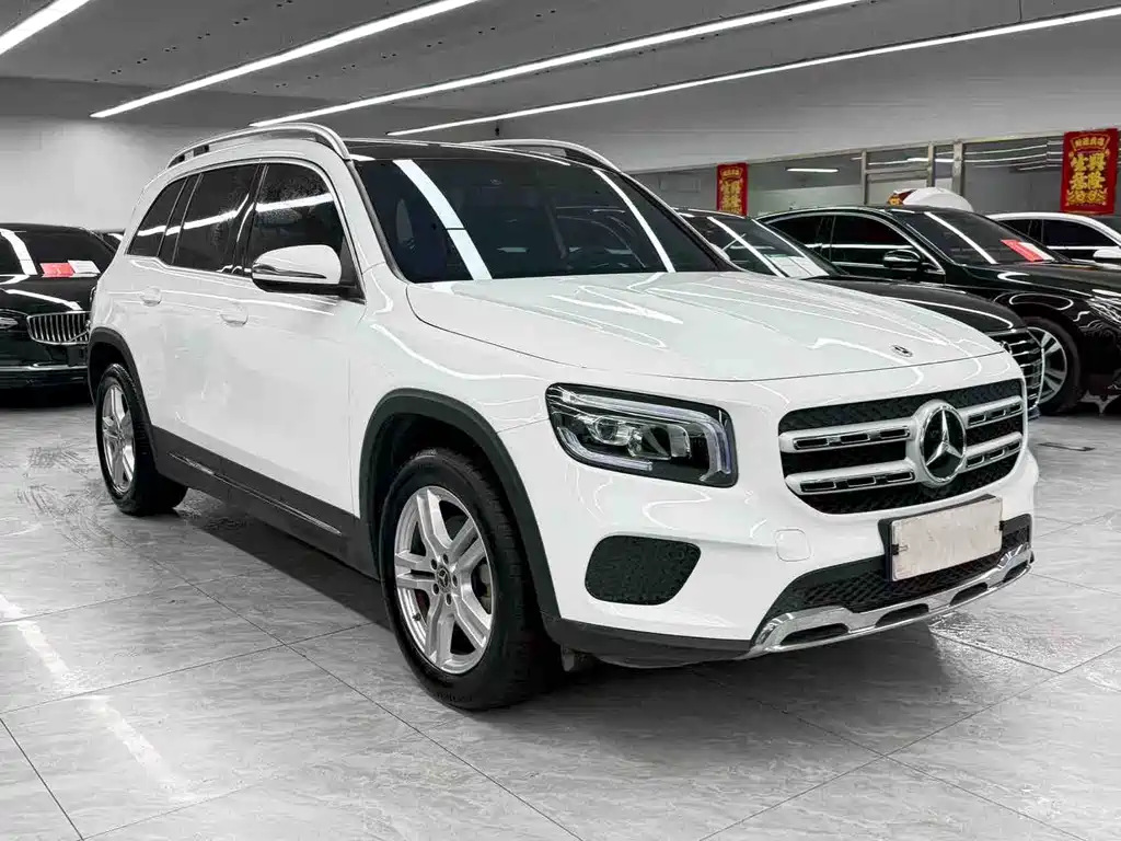 Mercedes-Benz GLB — фото 3