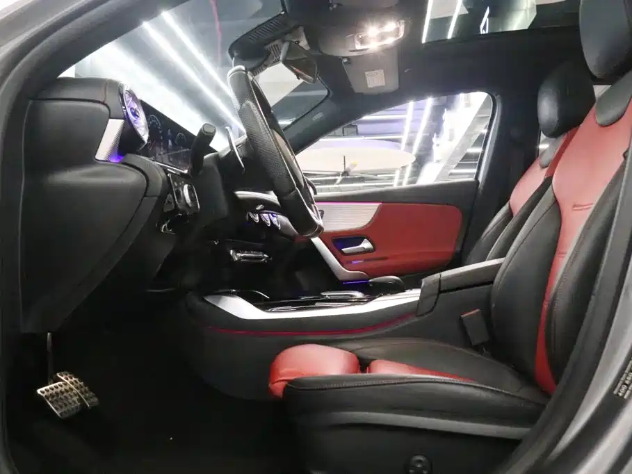 Mercedes-Benz A-Class AMG — фото 14