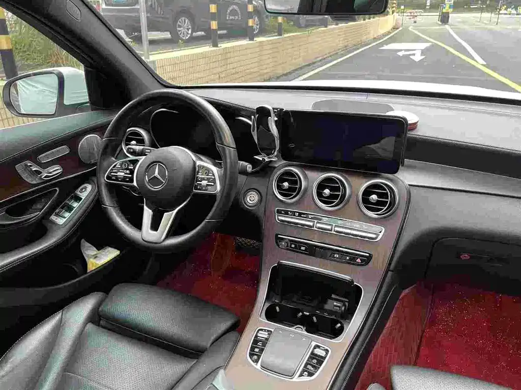 Mercedes-Benz GLC — фото 8