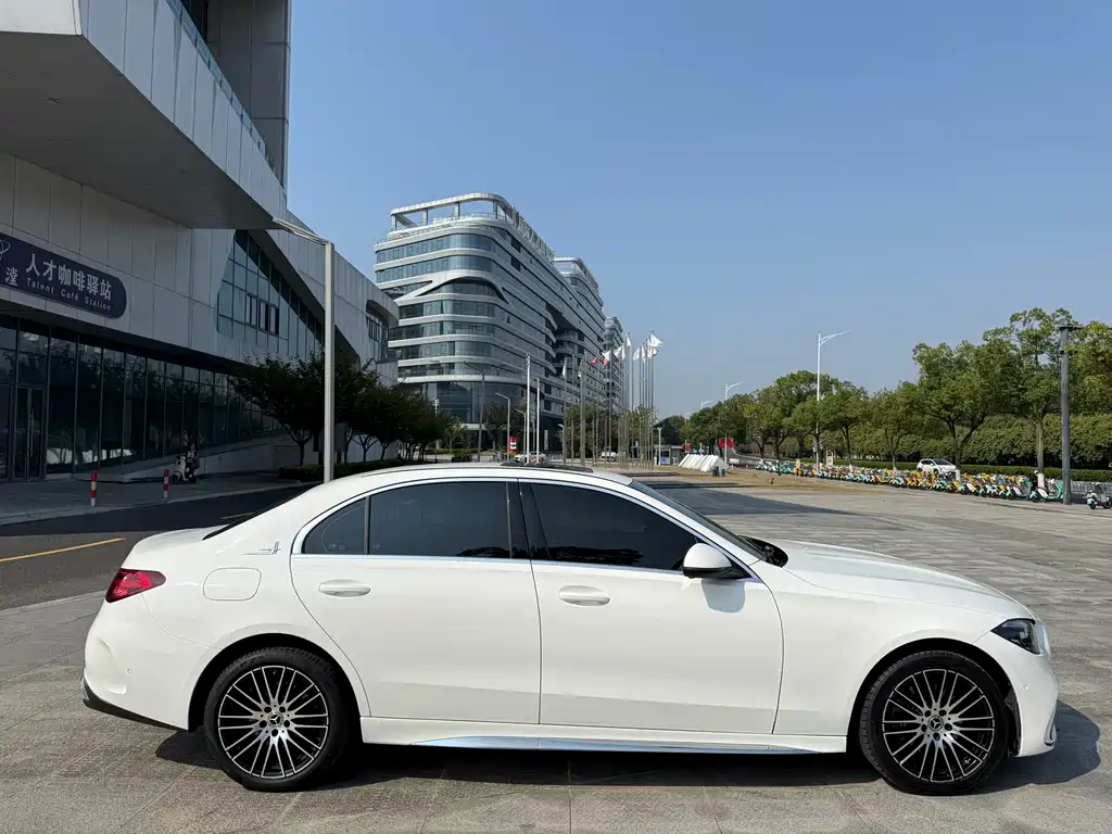 Mercedes-Benz C-Class — фото 9