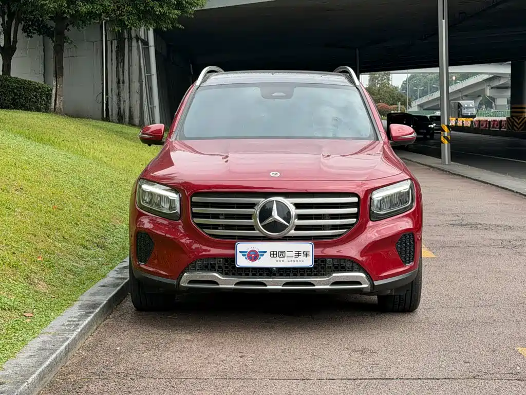 Mercedes-Benz GLB — фото 2