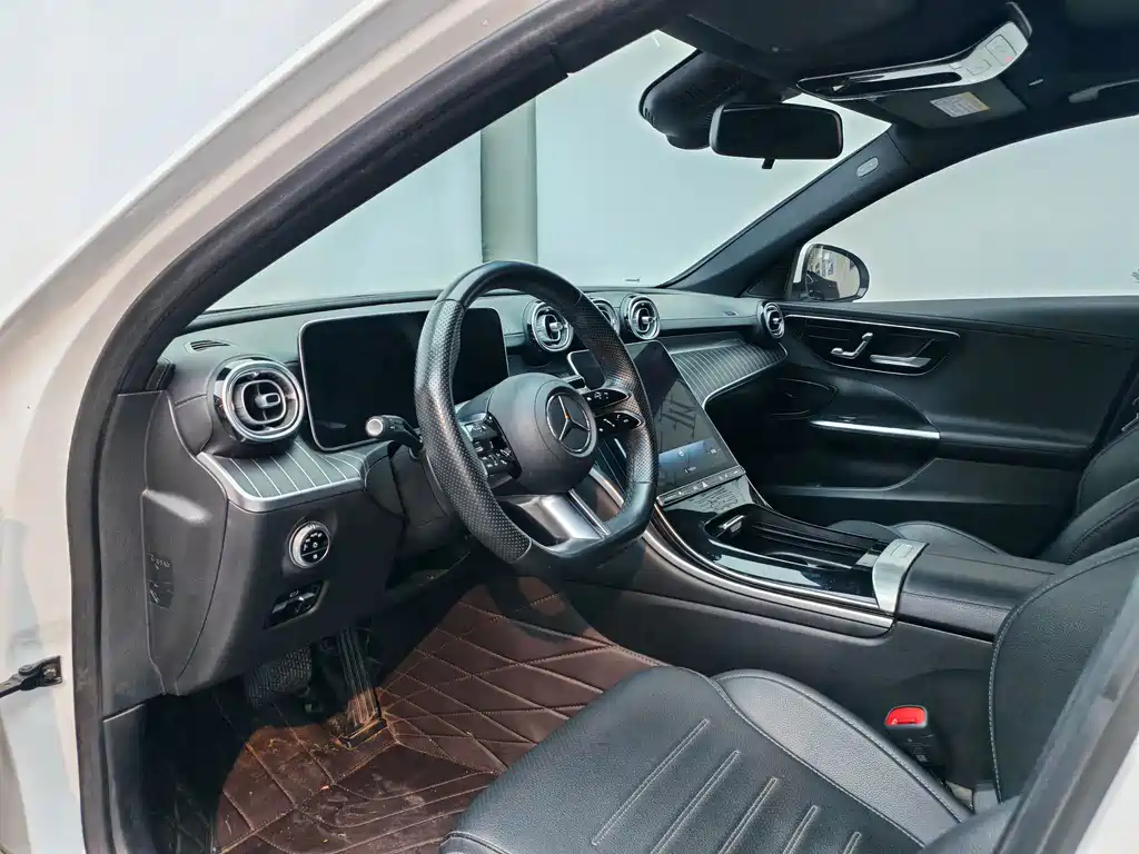 Mercedes-Benz C-Class — фото 14