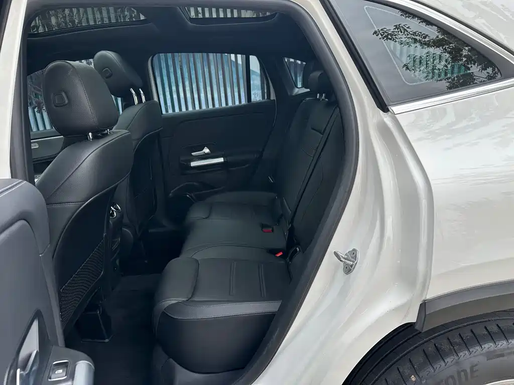 Mercedes-Benz GLA — фото 5