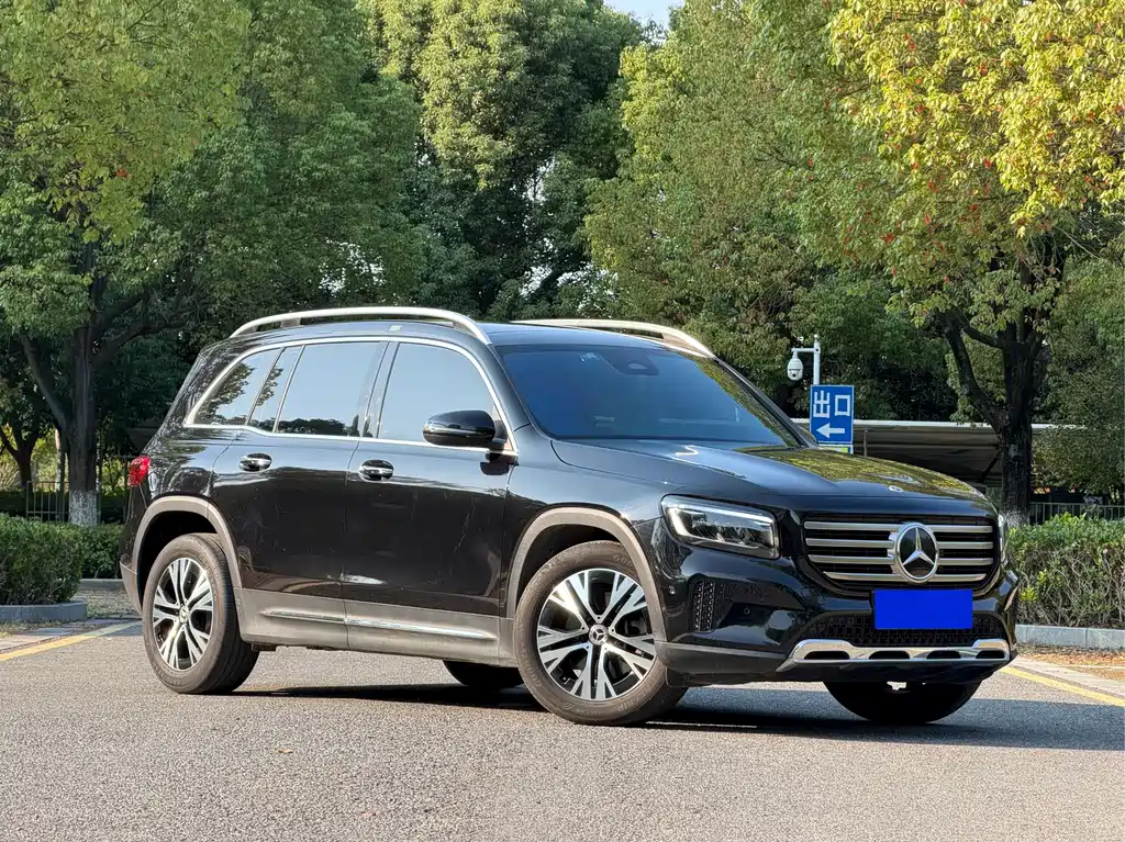 Mercedes-Benz GLB — фото 3