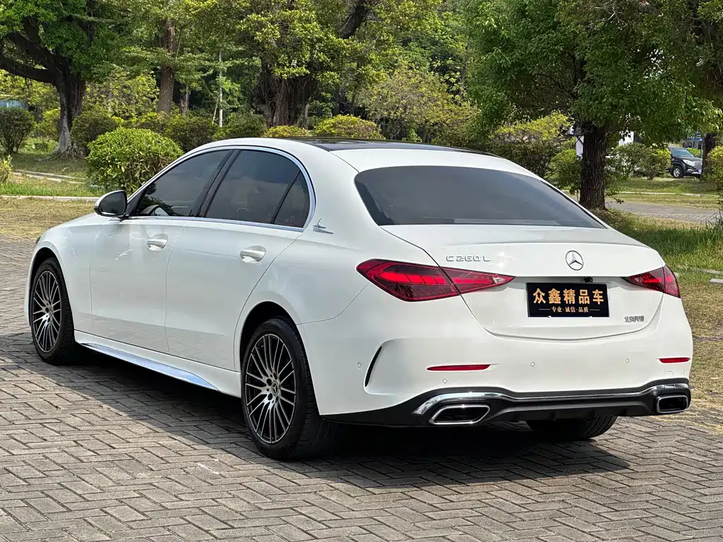 Mercedes-Benz C-Class — фото 17
