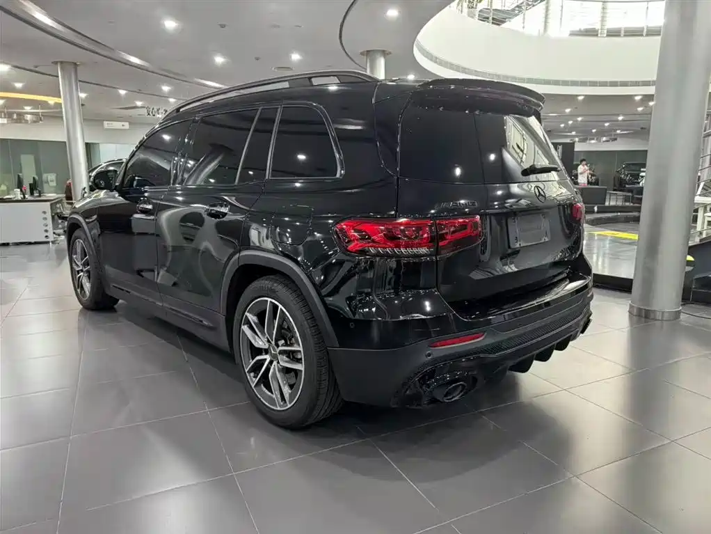 Mercedes-Benz GLB AMG — фото 3