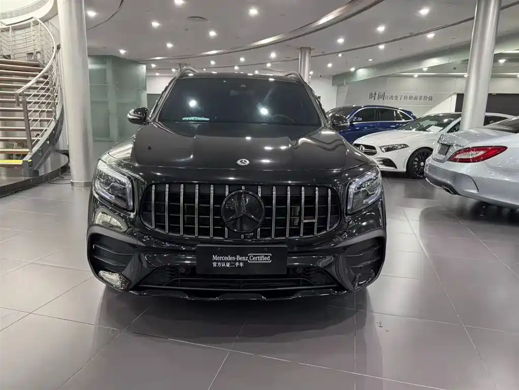 Mercedes-Benz GLB AMG — фото 8