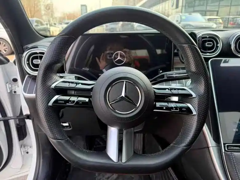 Mercedes-Benz C-Class — фото 17