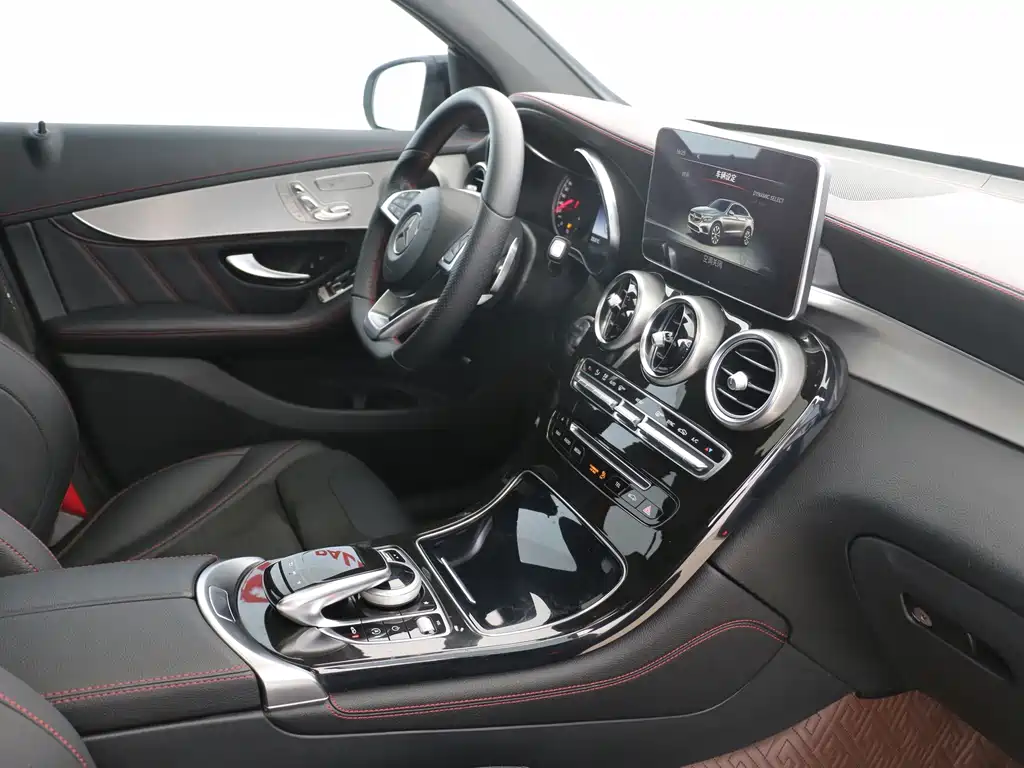 Mercedes-Benz GLC Coupe AMG — фото 7