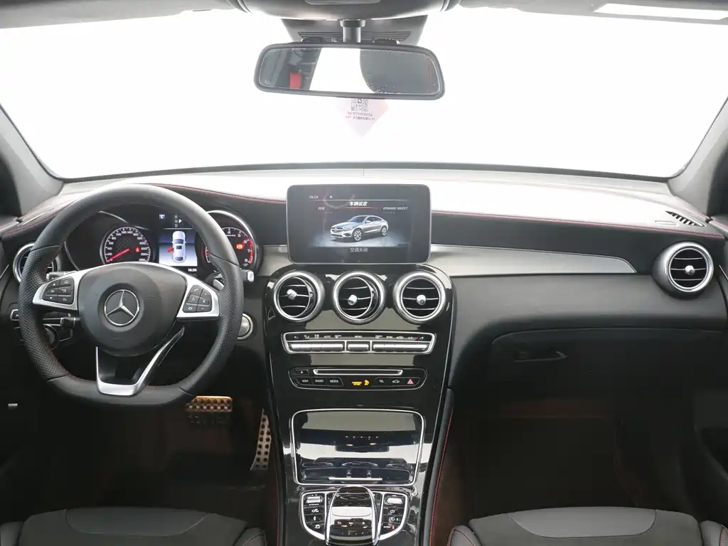 Mercedes-Benz GLC Coupe AMG — фото 9