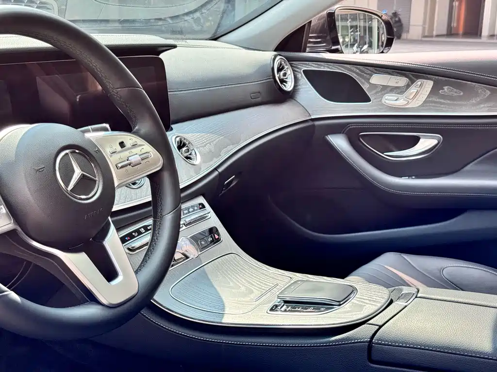 Mercedes-Benz CLS — фото 9