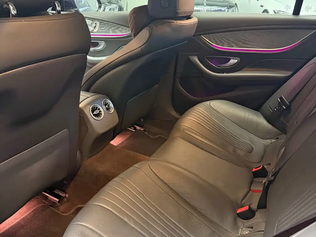 Mercedes-Benz CLS — фото 11