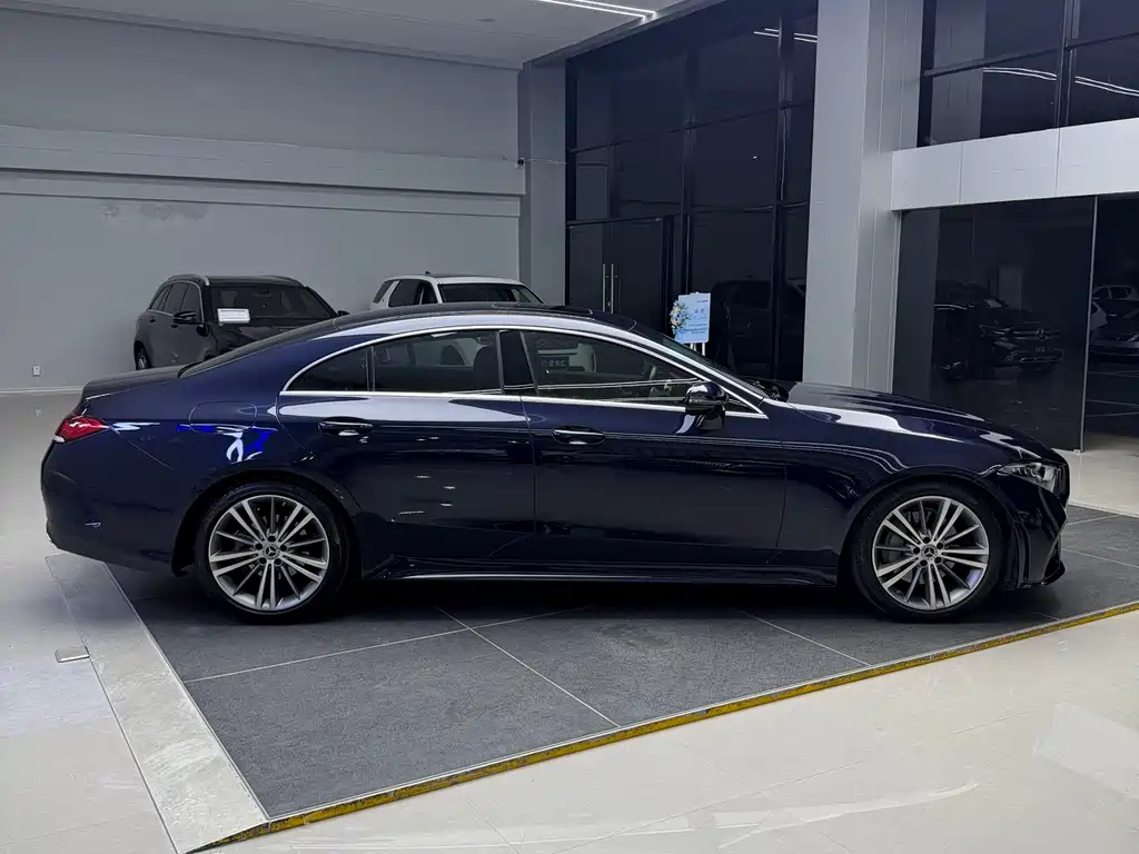 Mercedes-Benz CLS — фото 3