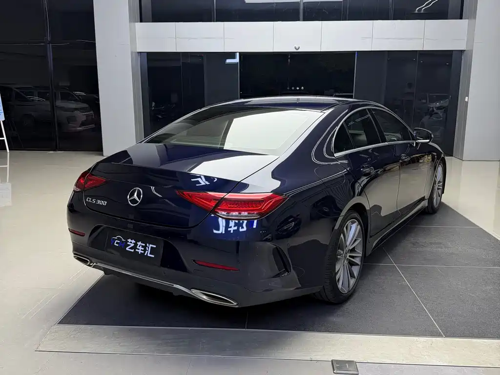 Mercedes-Benz CLS — фото 4