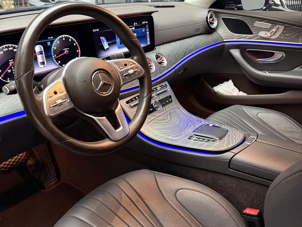 Mercedes-Benz CLS — фото 8