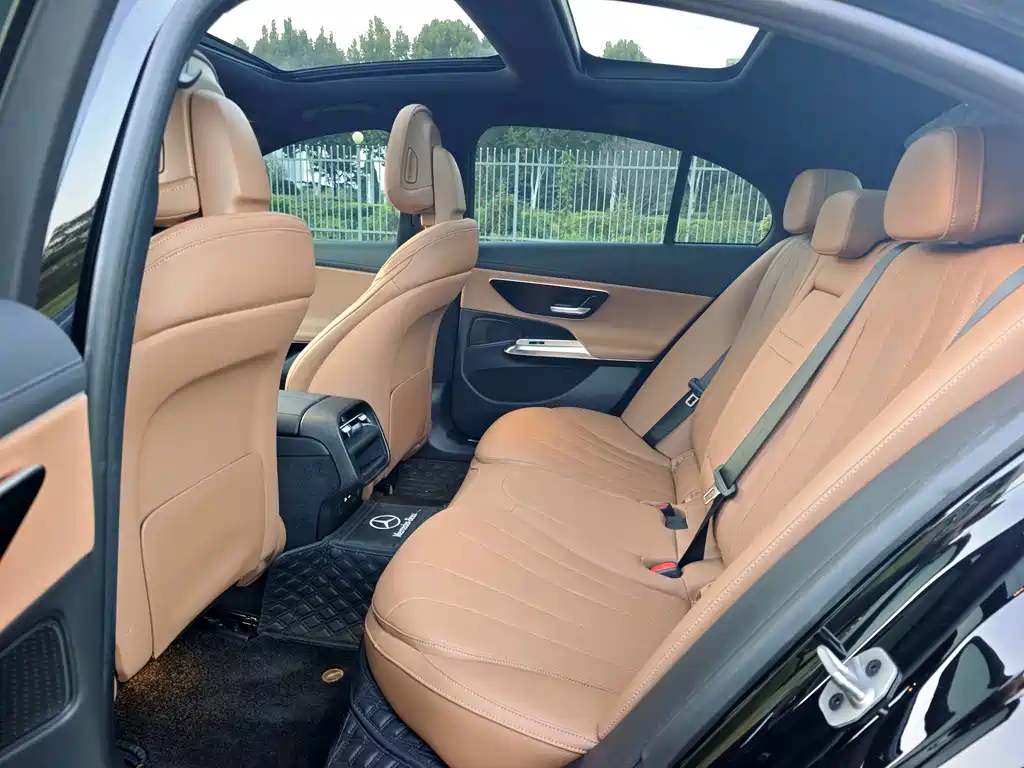 Mercedes-Benz E-Class (Import) — фото 15