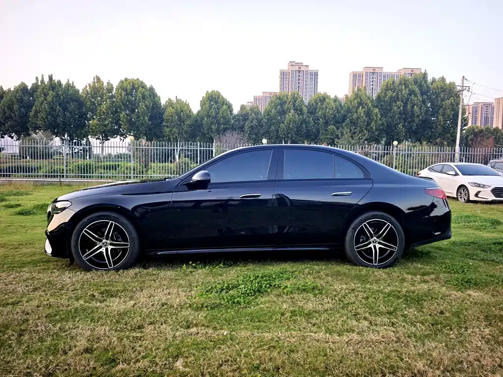 Mercedes-Benz E-Class (Import) — фото 8