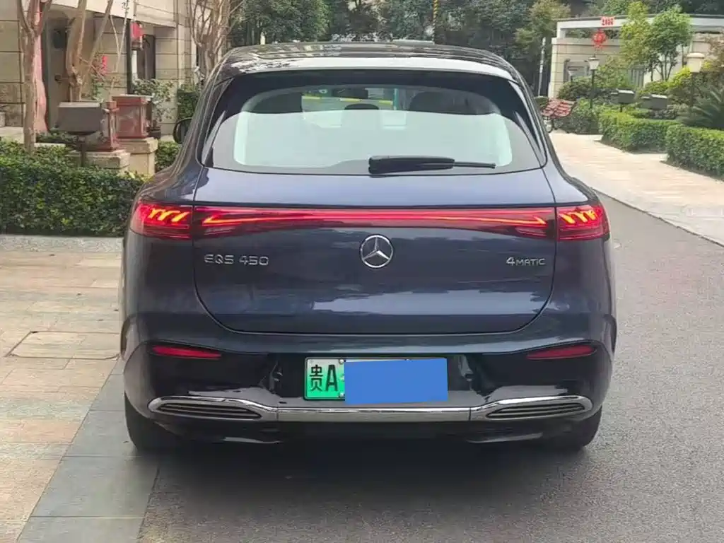 Mercedes-Benz EQS SUV — фото 3