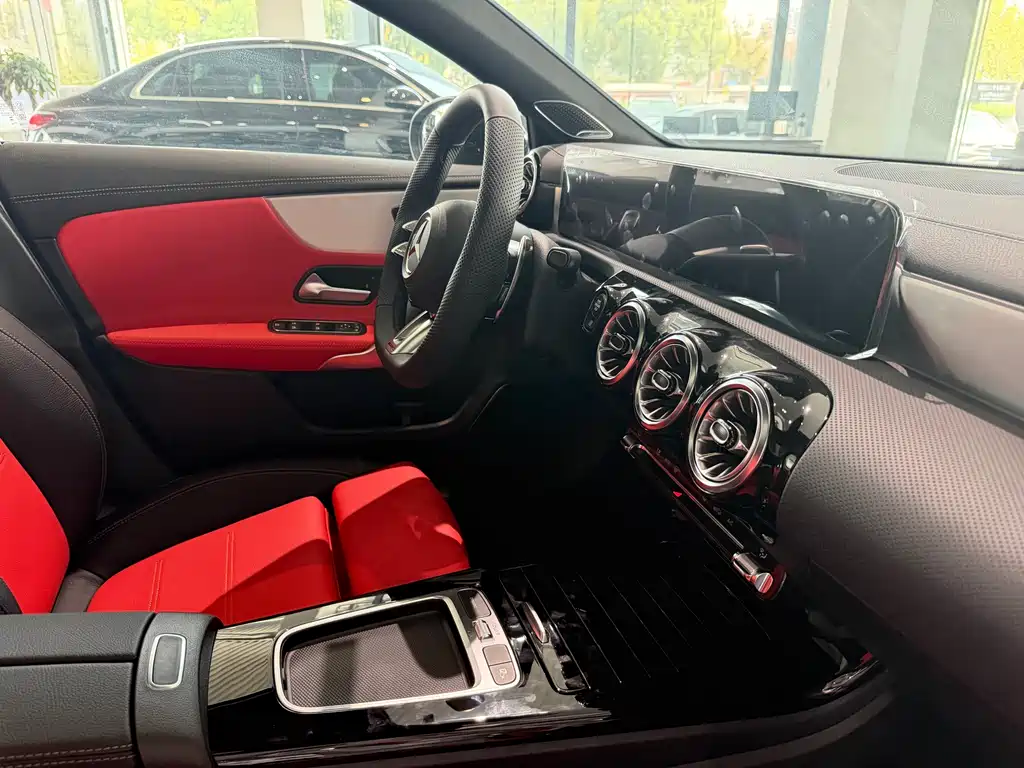Mercedes-Benz A-Class AMG (Import) — фото 10