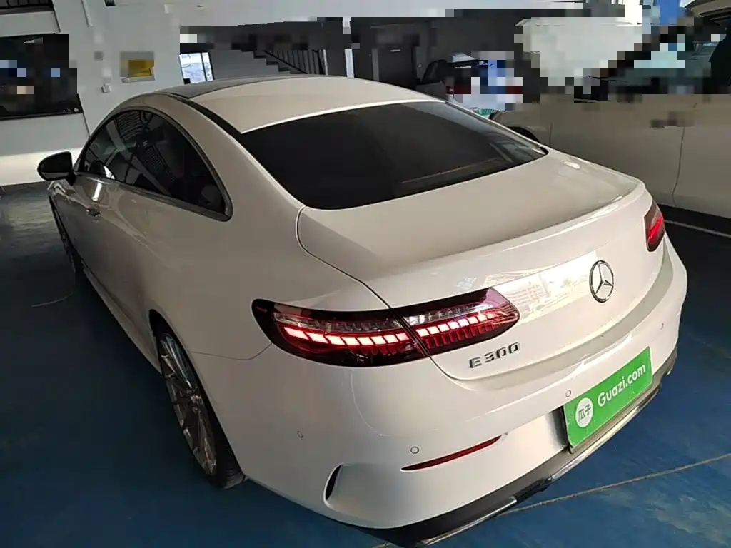 Mercedes-Benz E-Class (Import) — фото 4