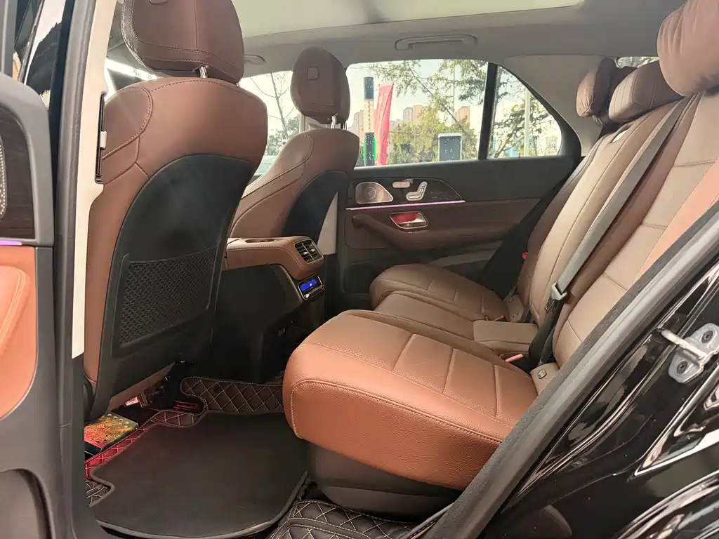 Mercedes-Benz GLE (Import) — фото 18