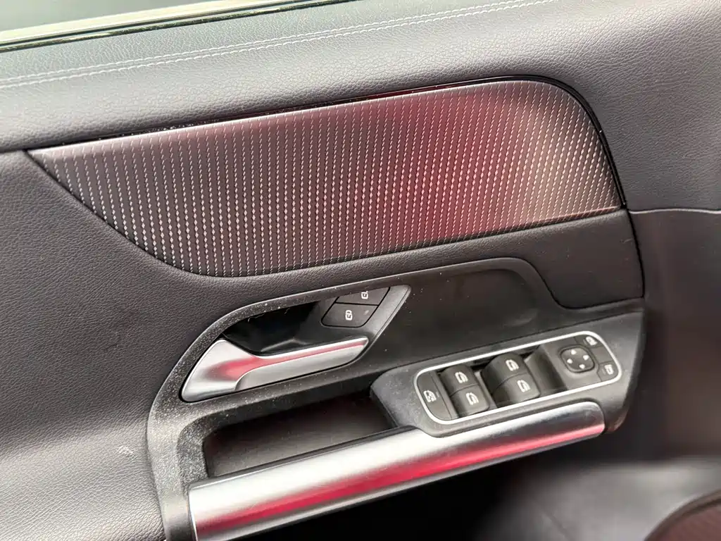 Mercedes-Benz B-Class — фото 10