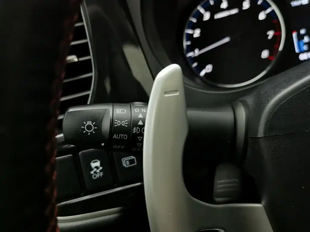 Mitsubishi Outlander — фото 21