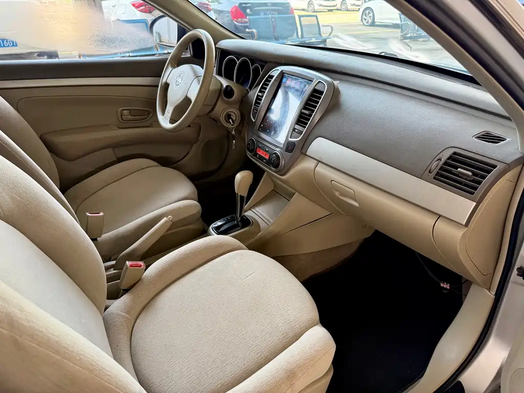 Nissan Sylphy — фото 10