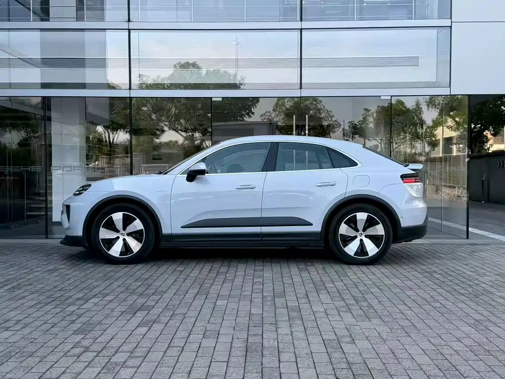 Porsche Macan EV — фото 2
