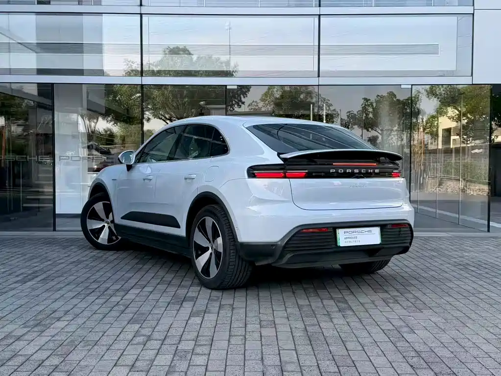 Porsche Macan EV — фото 3