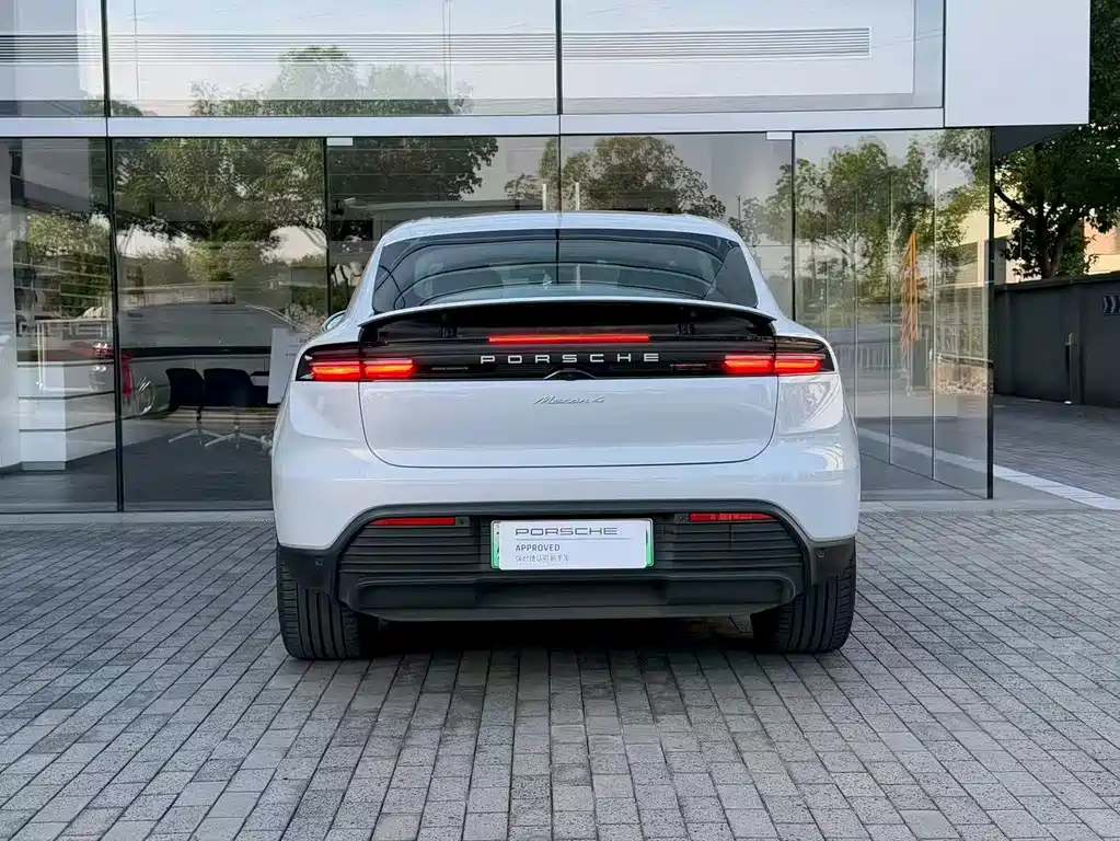 Porsche Macan EV — фото 4