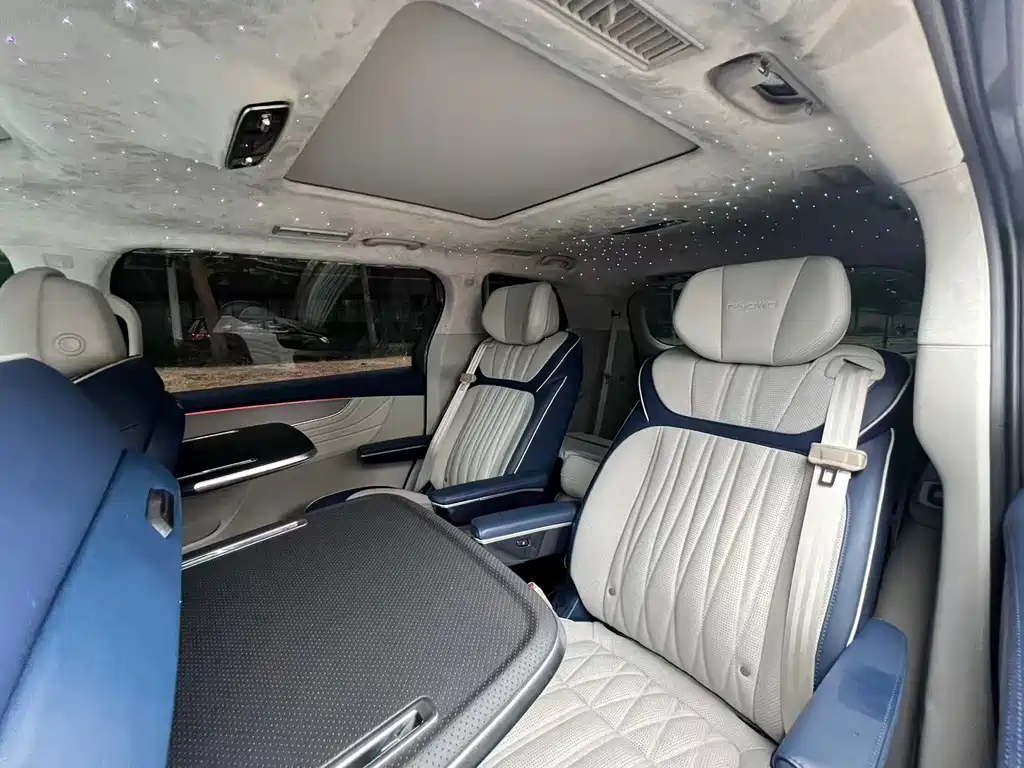 Roewe iMAX8 — фото 6