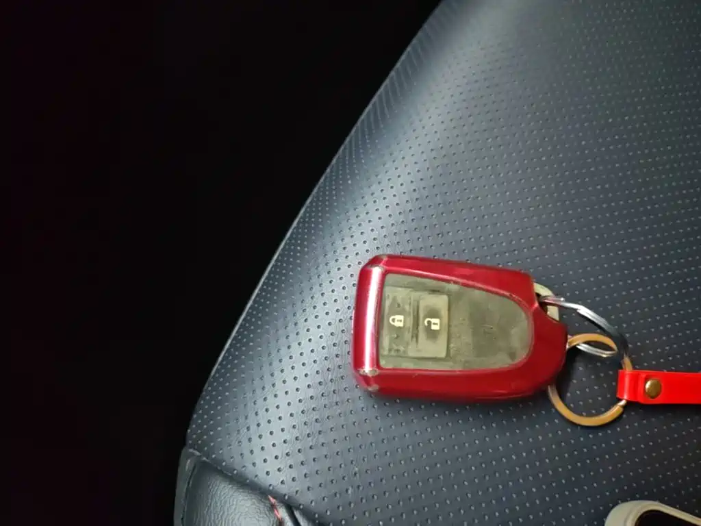 Toyota Yaris L — фото 8