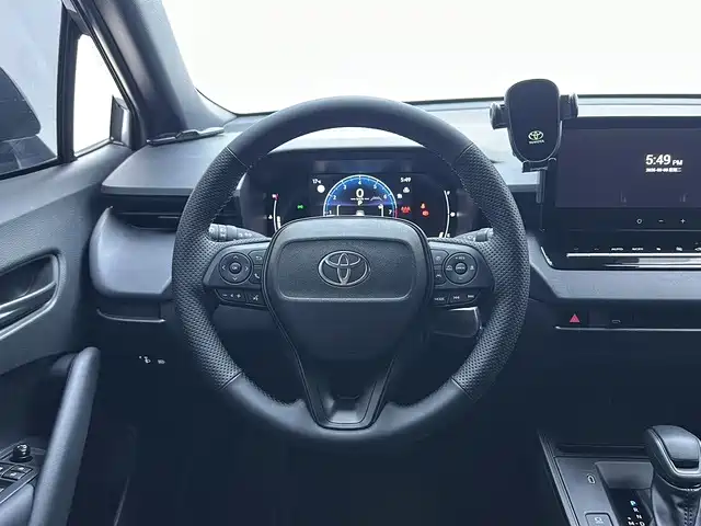 Toyota Corolla Cross — фото 8