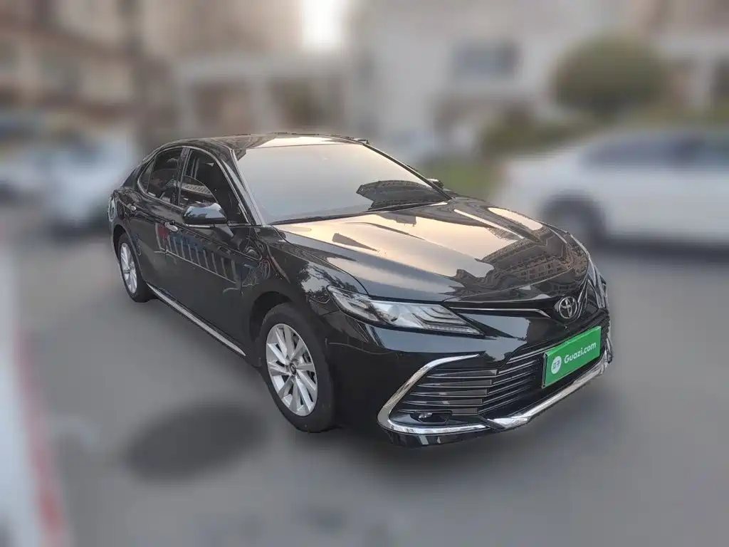 Toyota Camry — фото 23