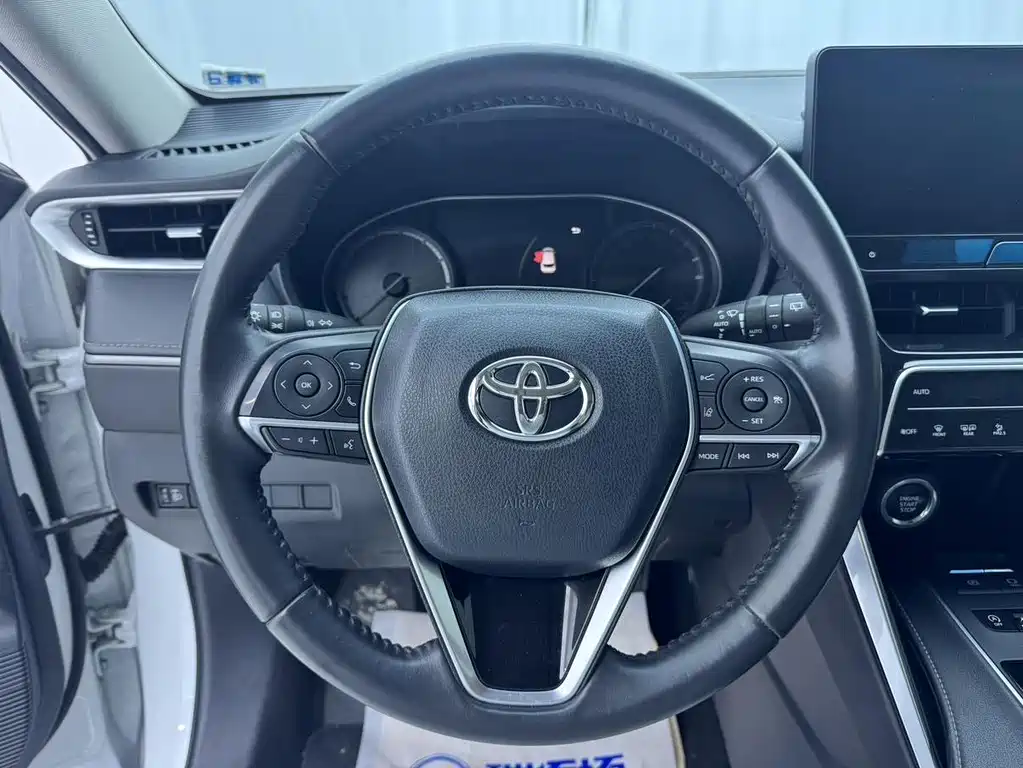 Toyota Venza — фото 10