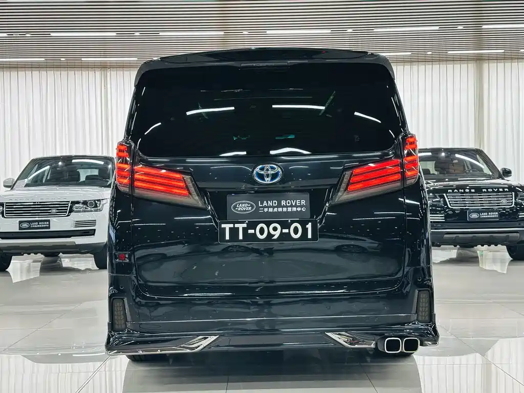 Toyota Vellfire — фото 21