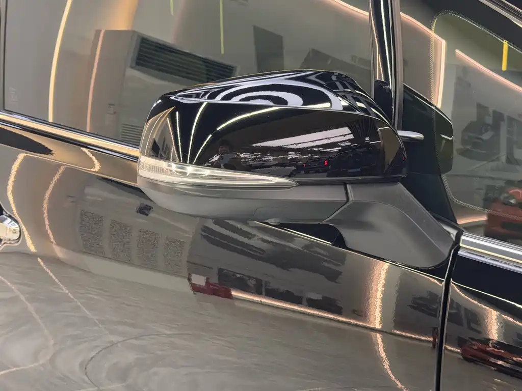 Toyota Vellfire — фото 6