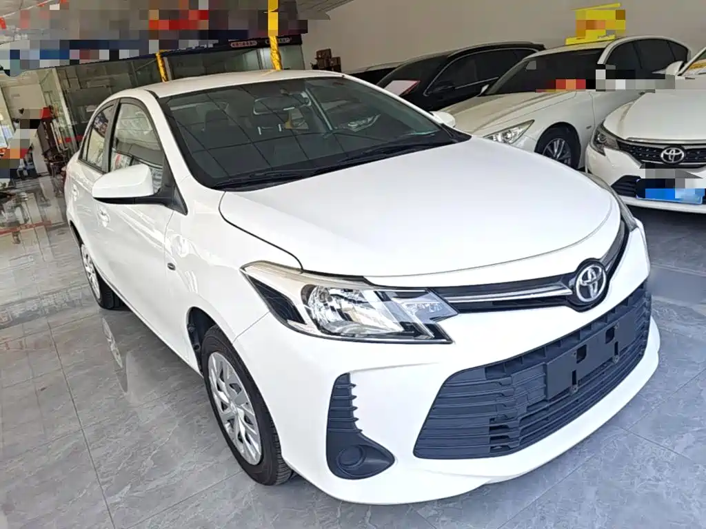 Toyota Vios — фото 3