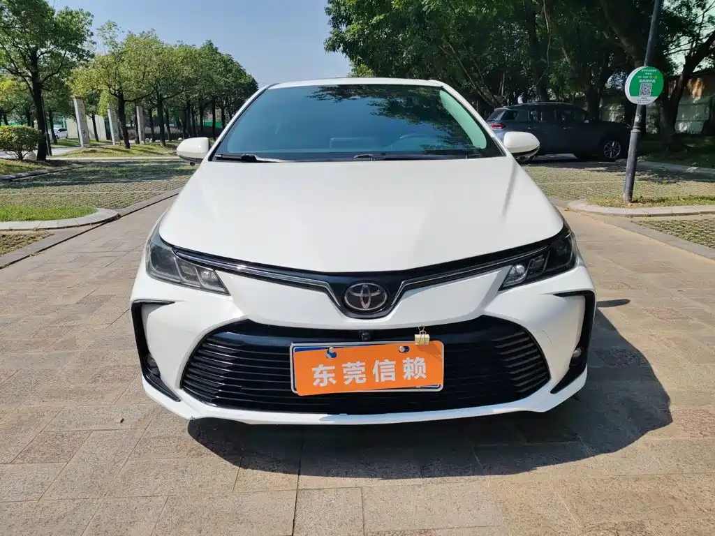 Toyota Corolla — фото 3