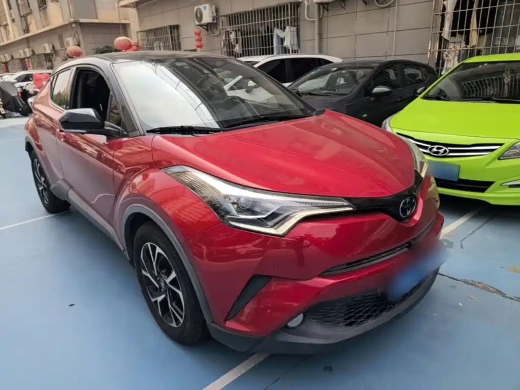 Toyota C-HR — фото 3