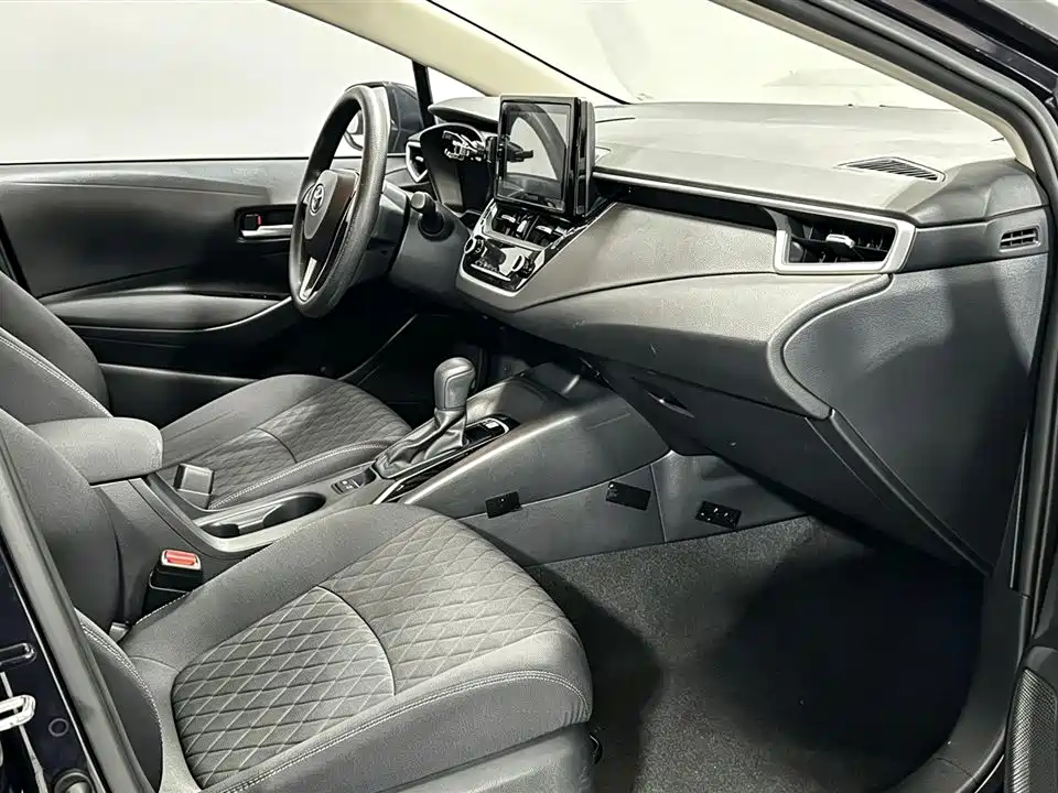 Toyota Allion — фото 7