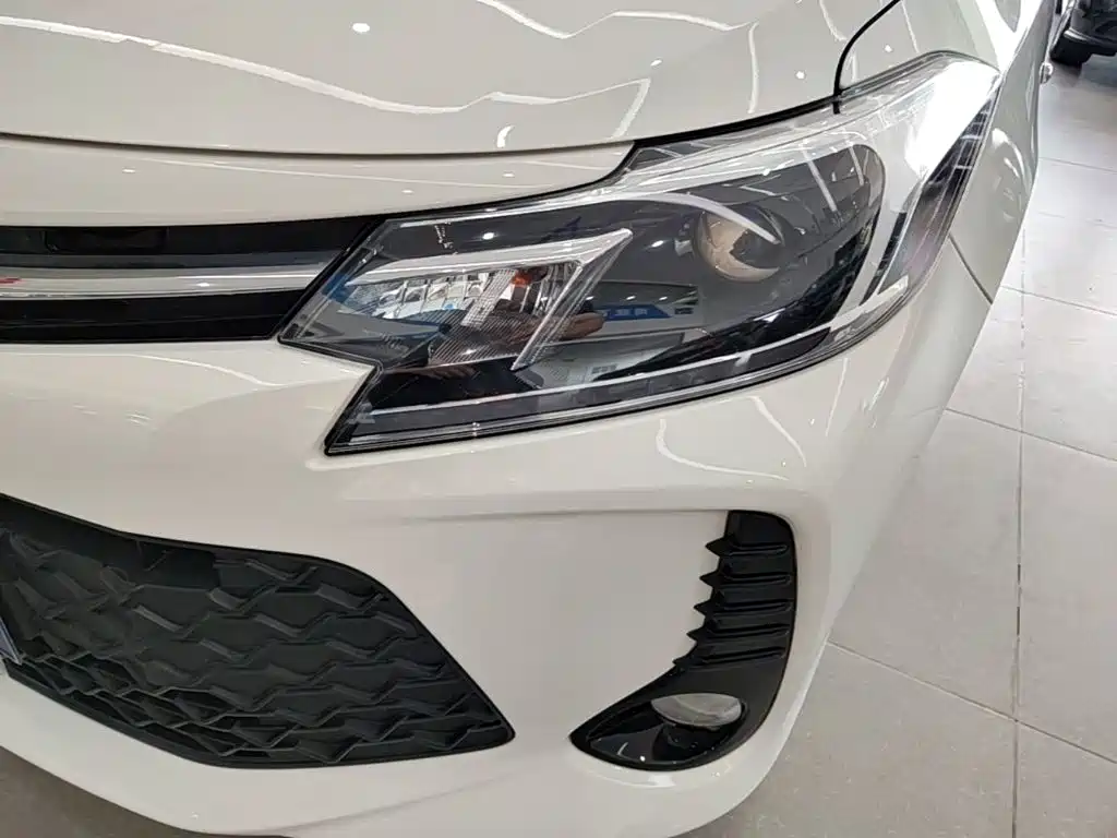 Toyota Vios FS — фото 23