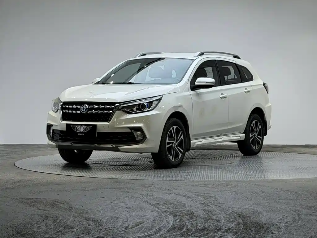 Venucia T70