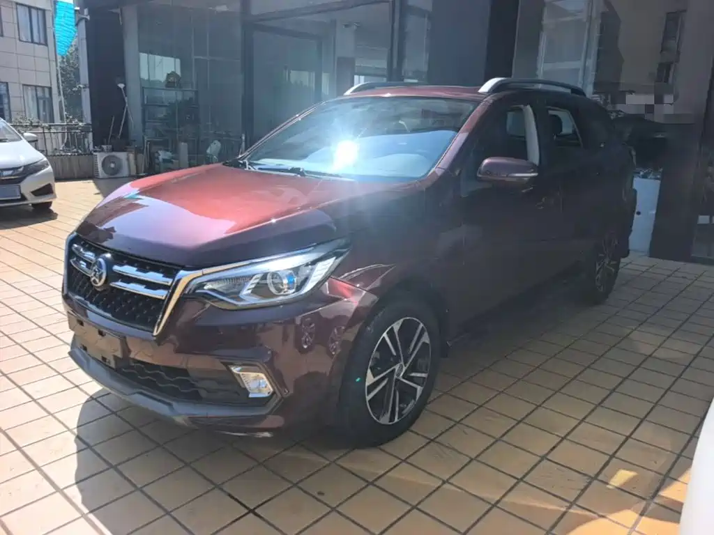 Venucia T70