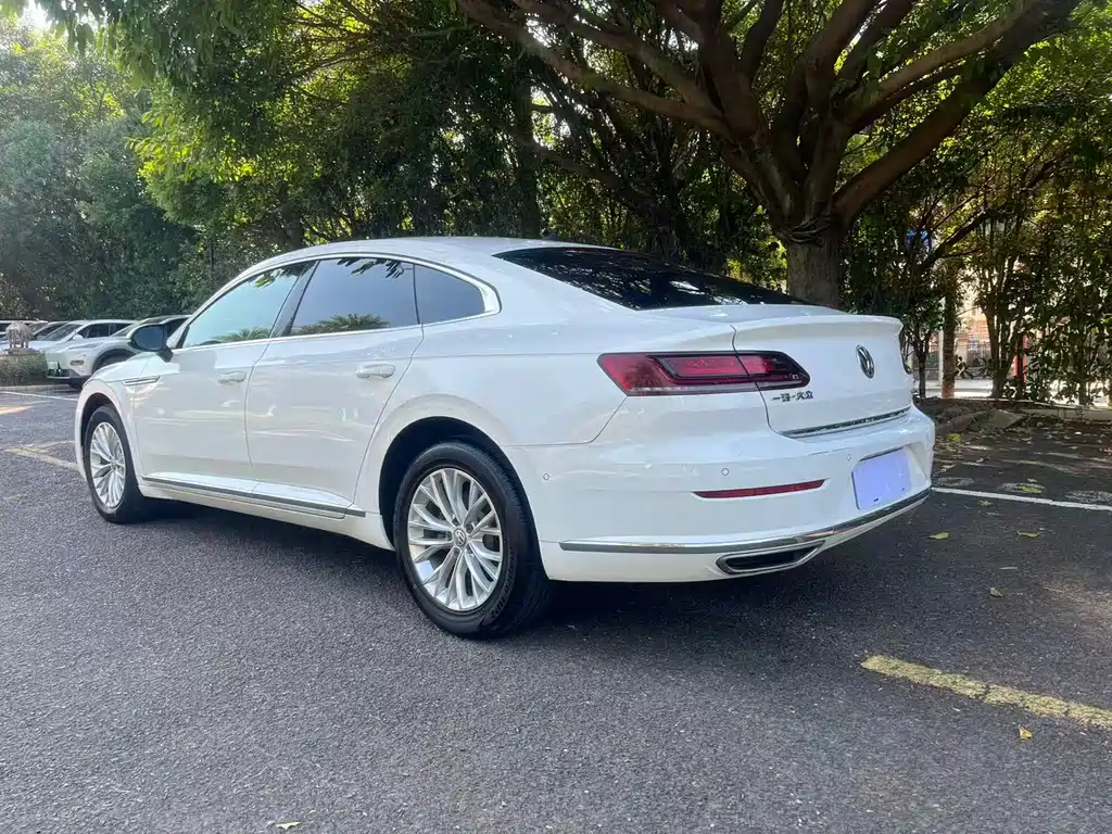 Volkswagen CC — фото 7
