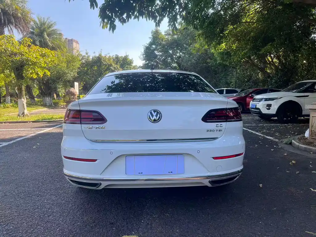 Volkswagen CC — фото 8