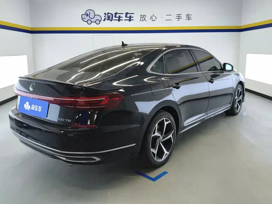 Volkswagen Passat — фото 3